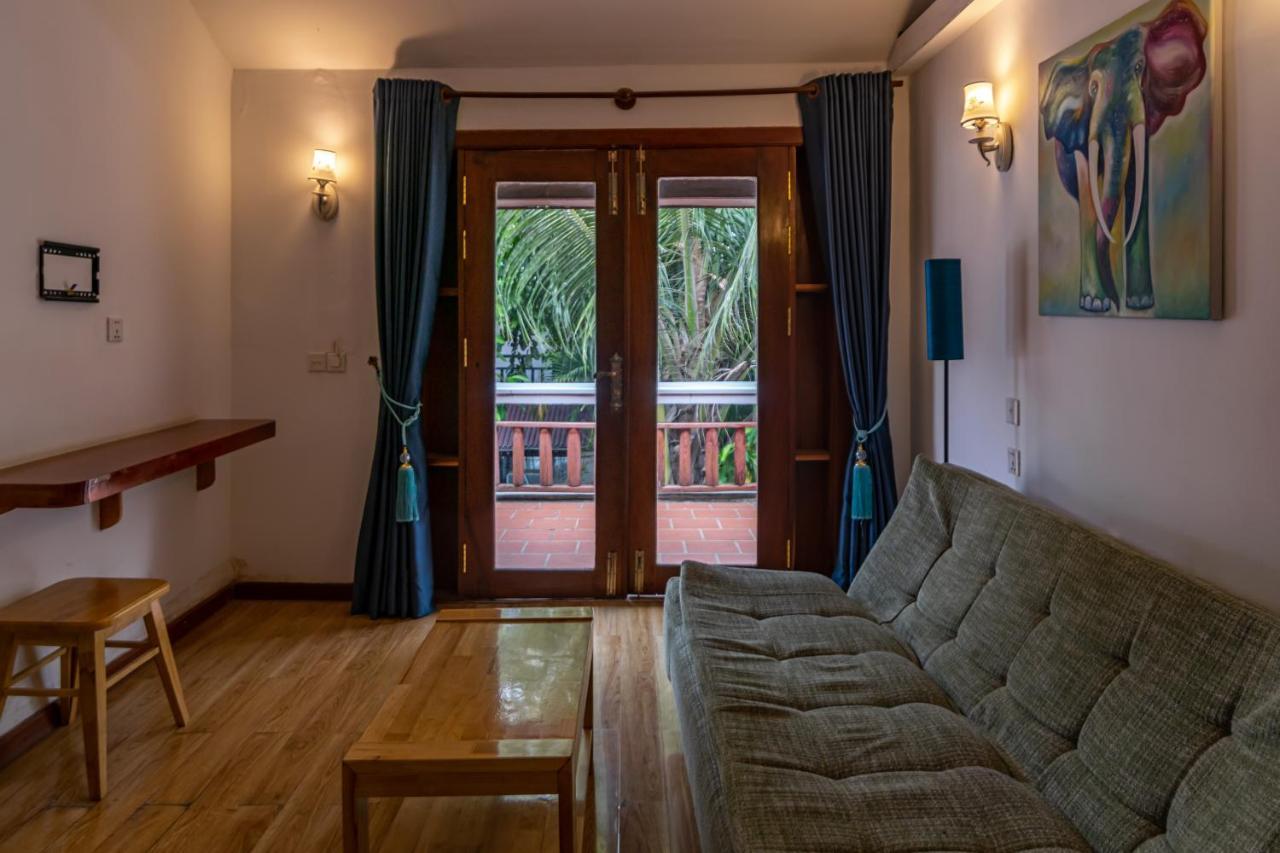 Samathi Lake Resort Phnom Penh Bagian luar foto