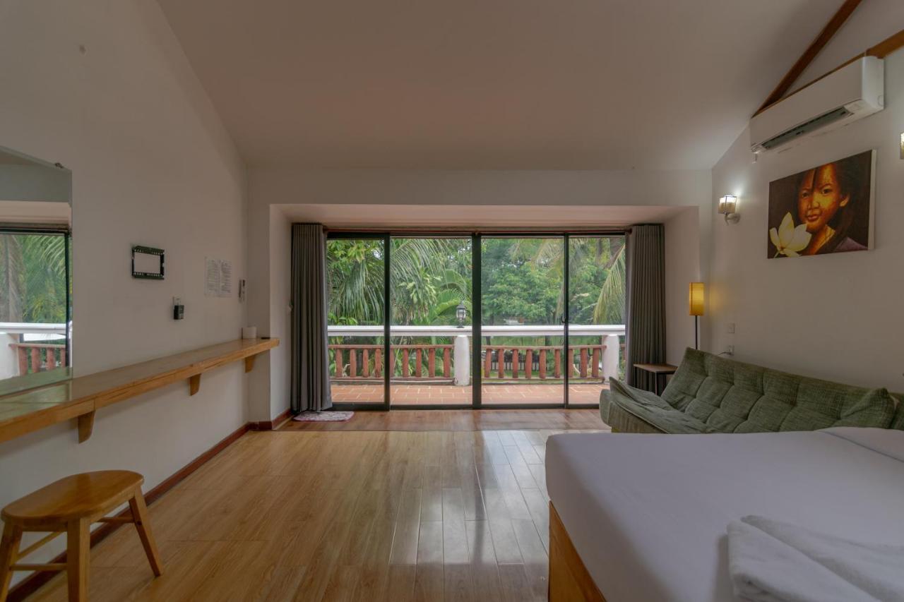 Samathi Lake Resort Phnom Penh Bagian luar foto