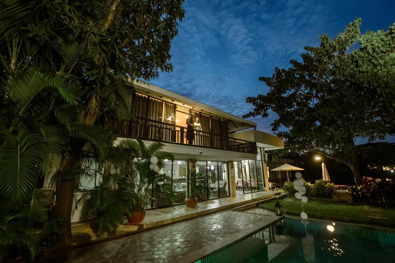 Samathi Lake Resort Phnom Penh Bagian luar foto