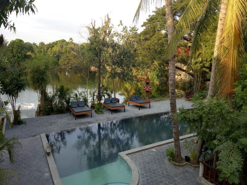 Samathi Lake Resort Phnom Penh Bagian luar foto