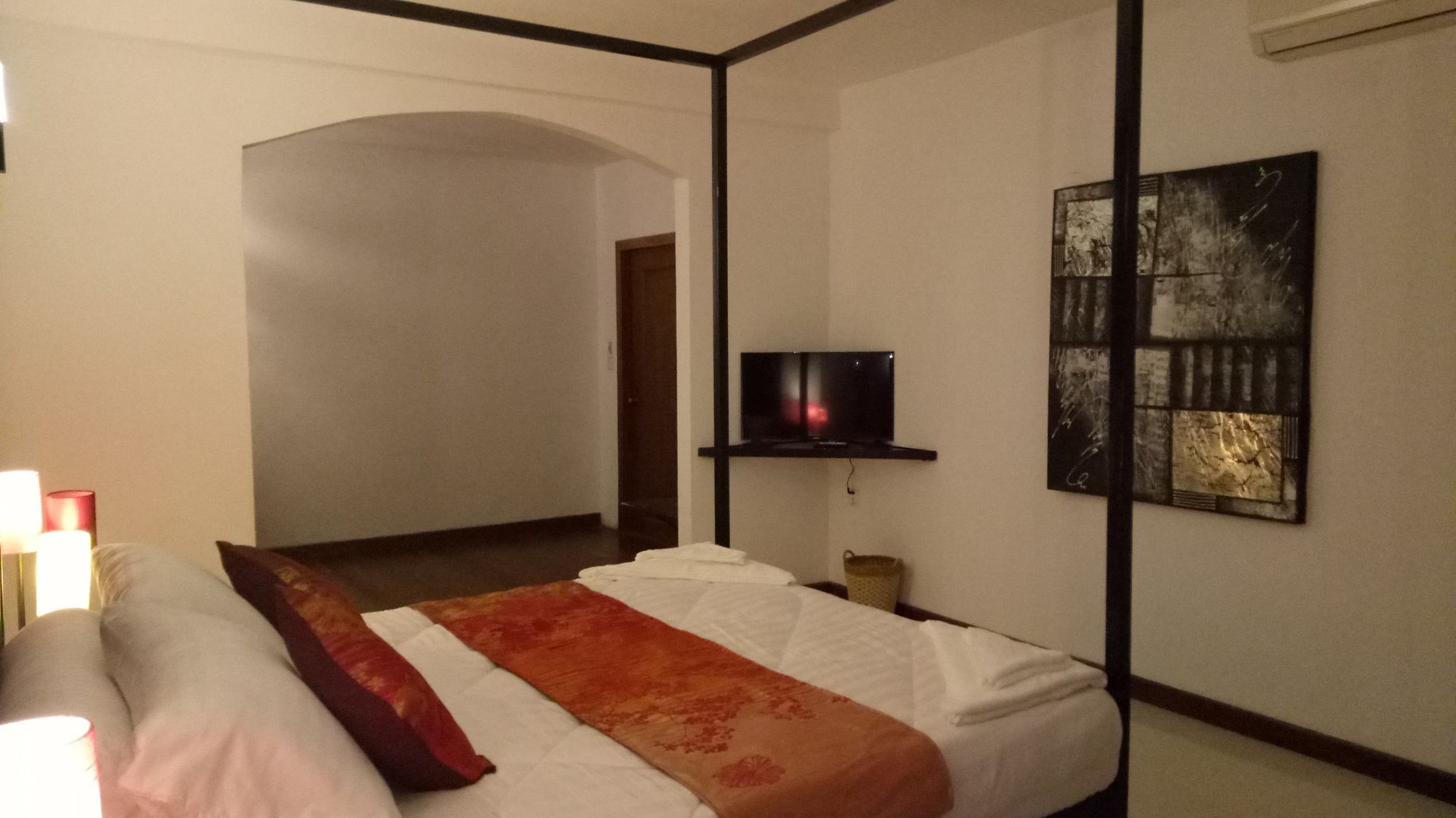 Samathi Lake Resort Phnom Penh Bagian luar foto